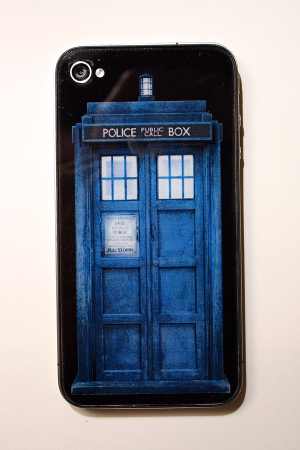 TARDIS iPhone back glass.